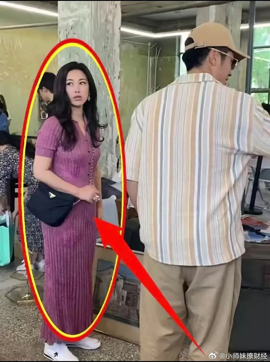 我滴个天呐！万万没想到！现实中女神是这个样子的，真是白瞎看那么多年电视了！