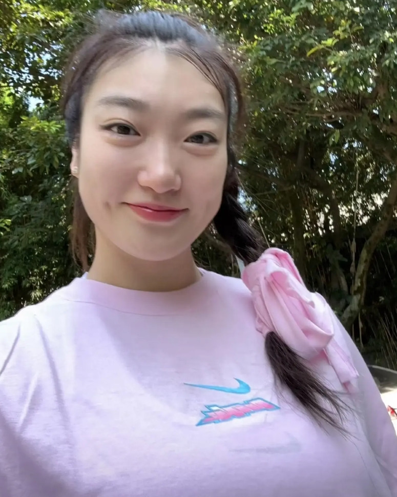女篮的男教练不用李梦，让我想起女足的主教练贾秀全。贾秀全说，我不需要要明星球员