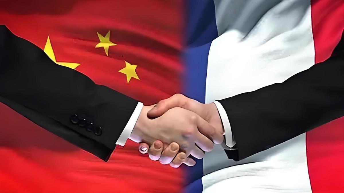 马克龙访华我们给足排面，但中国想要的却只字不提马克龙这次第四次访华的排面，说