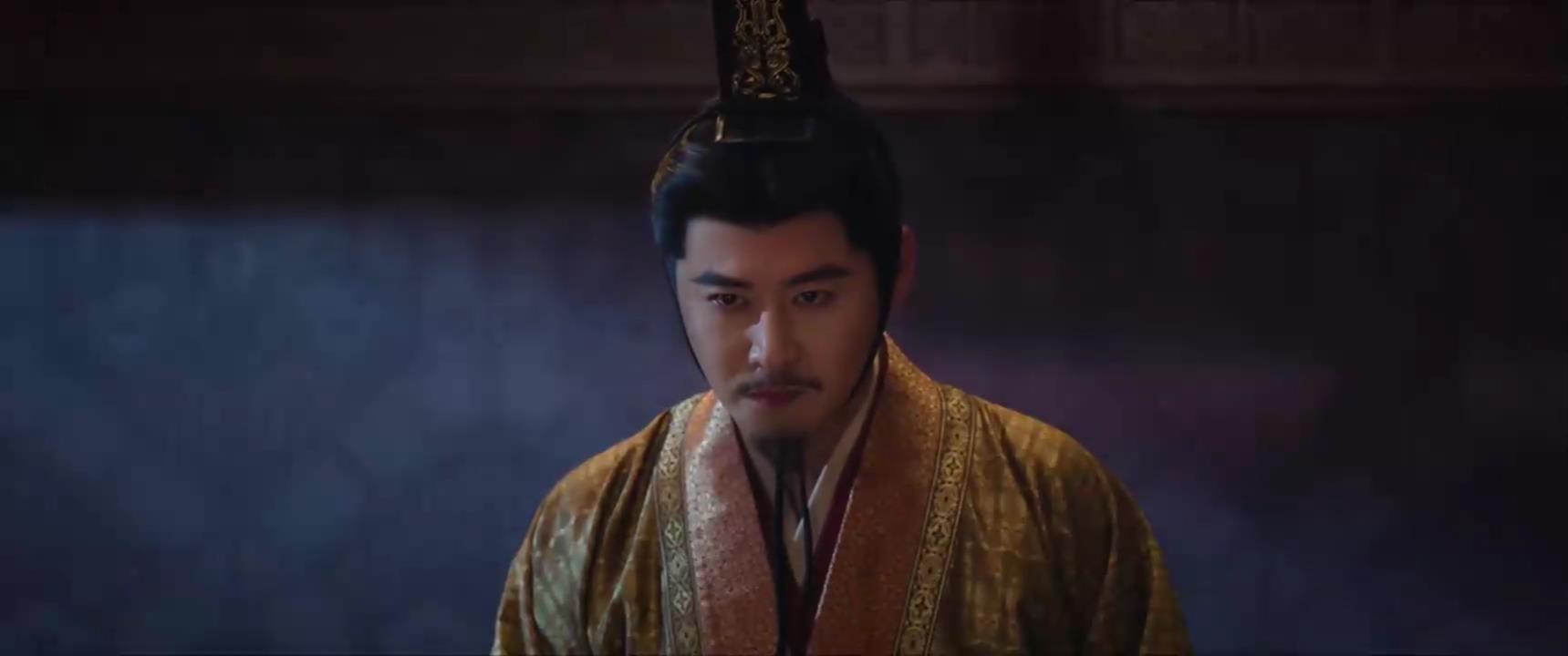啊你没事吧翘楚，老皇帝你找的马跃，然后他年轻那会儿你找个胖子你告诉我说这个样子怎