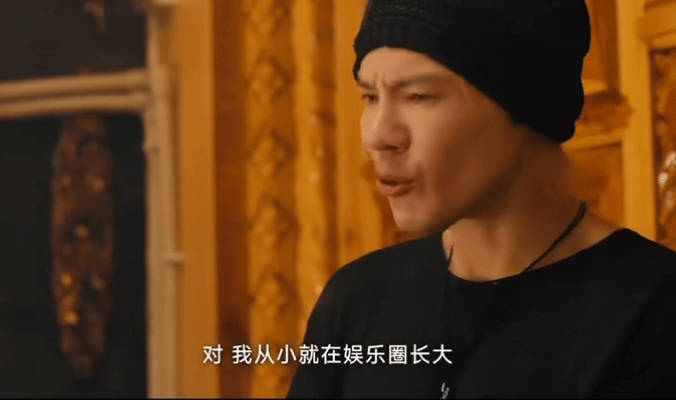 丁真劝向佐退圈哈哈哈，丁真你别太敢了，熟人局的真实也是让人没想到，向佐跟他诉苦