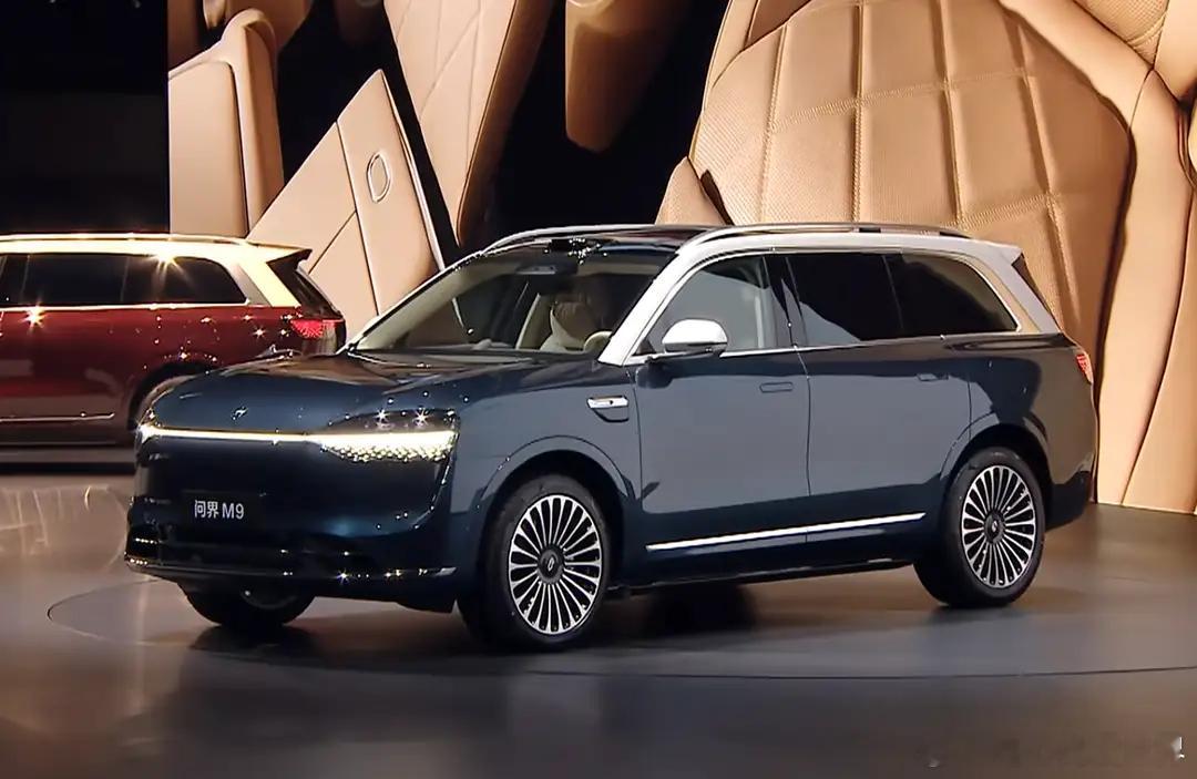 新时代BBA，问界和小米占两个席位，在销量均价双杀传统豪强！问界登顶高端市场，成