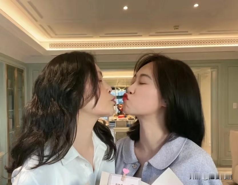 在众多的明星当中，最漂亮的妈妈之一，应该有刘亦菲的妈妈，还有蓝盈莹的妈妈。蓝