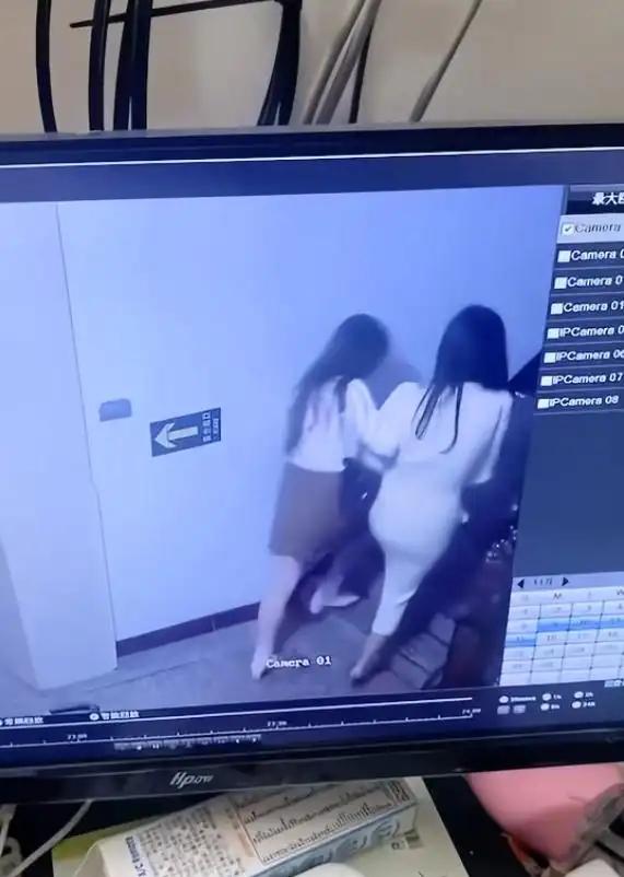 “彻底解释不清了！”5月24日，四川。张女士和闺蜜小李难得的周末休闲，相