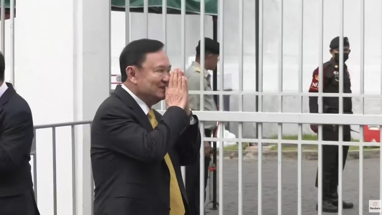 他信已入狱七天！他在监狱的食谱和活动议程首次公开。首先，出乎意料的是，他的早餐竟