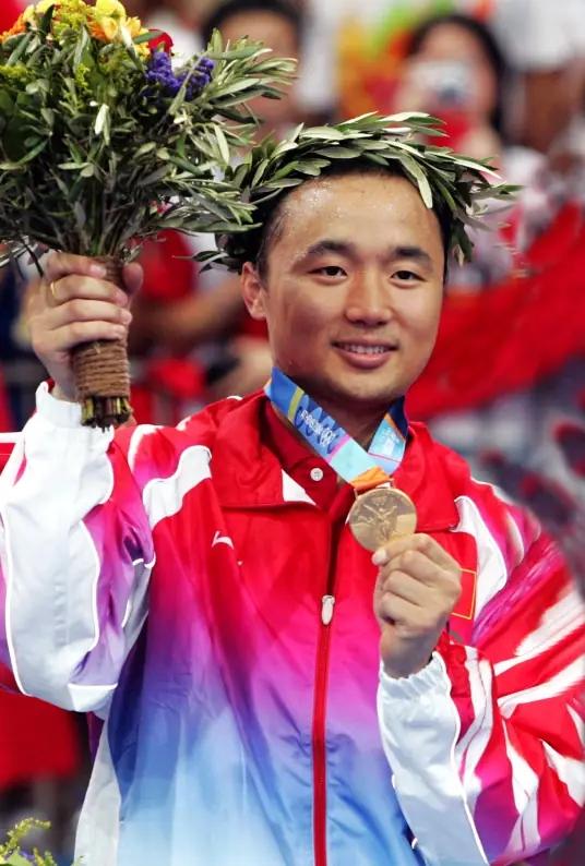 根据4月29日《央视新闻》消息:中国羽毛球协会主席、南京体育学院副院