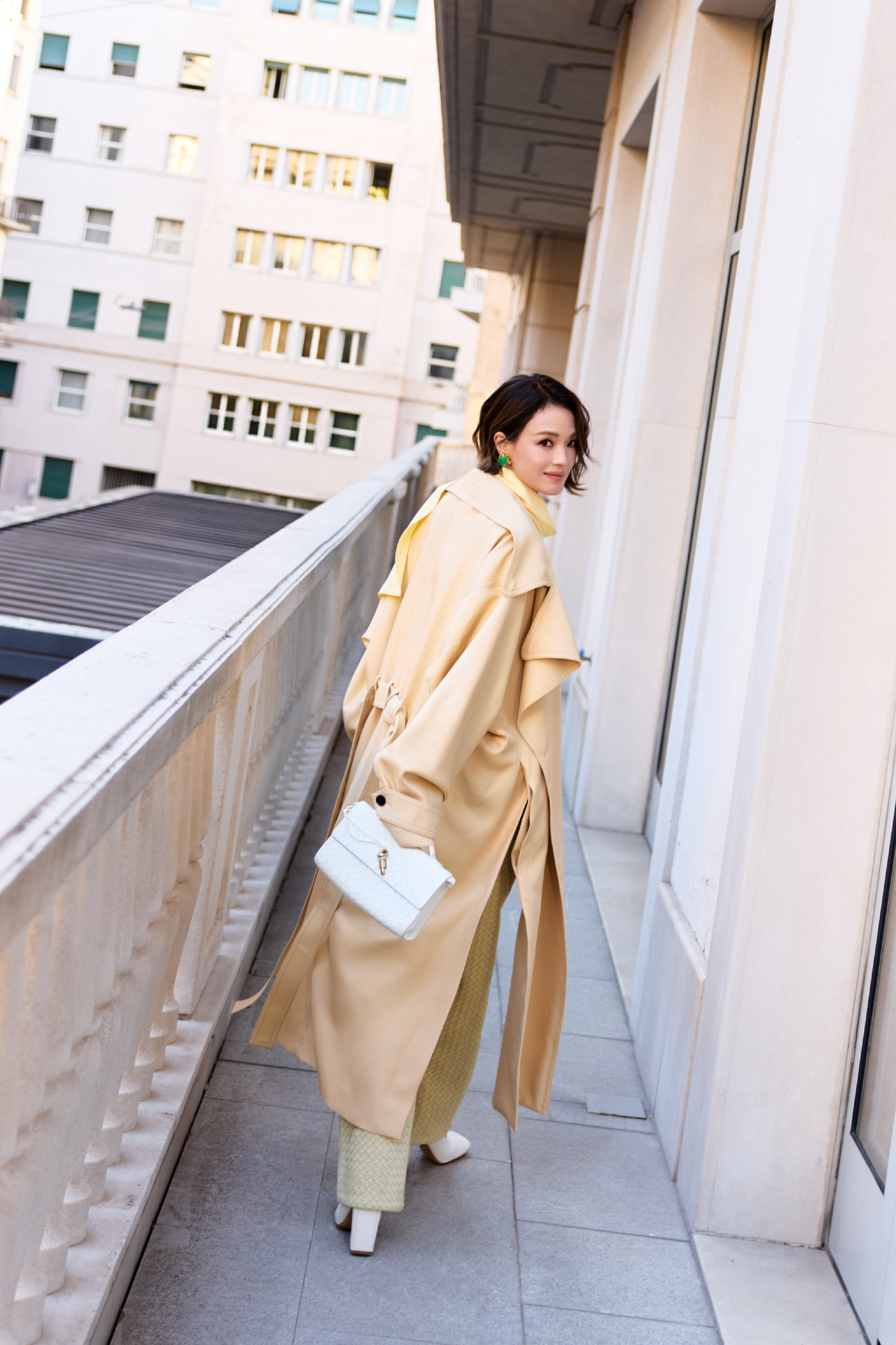 舒淇×BottegaVeneta💛明媚温柔，舒展大方！​​​