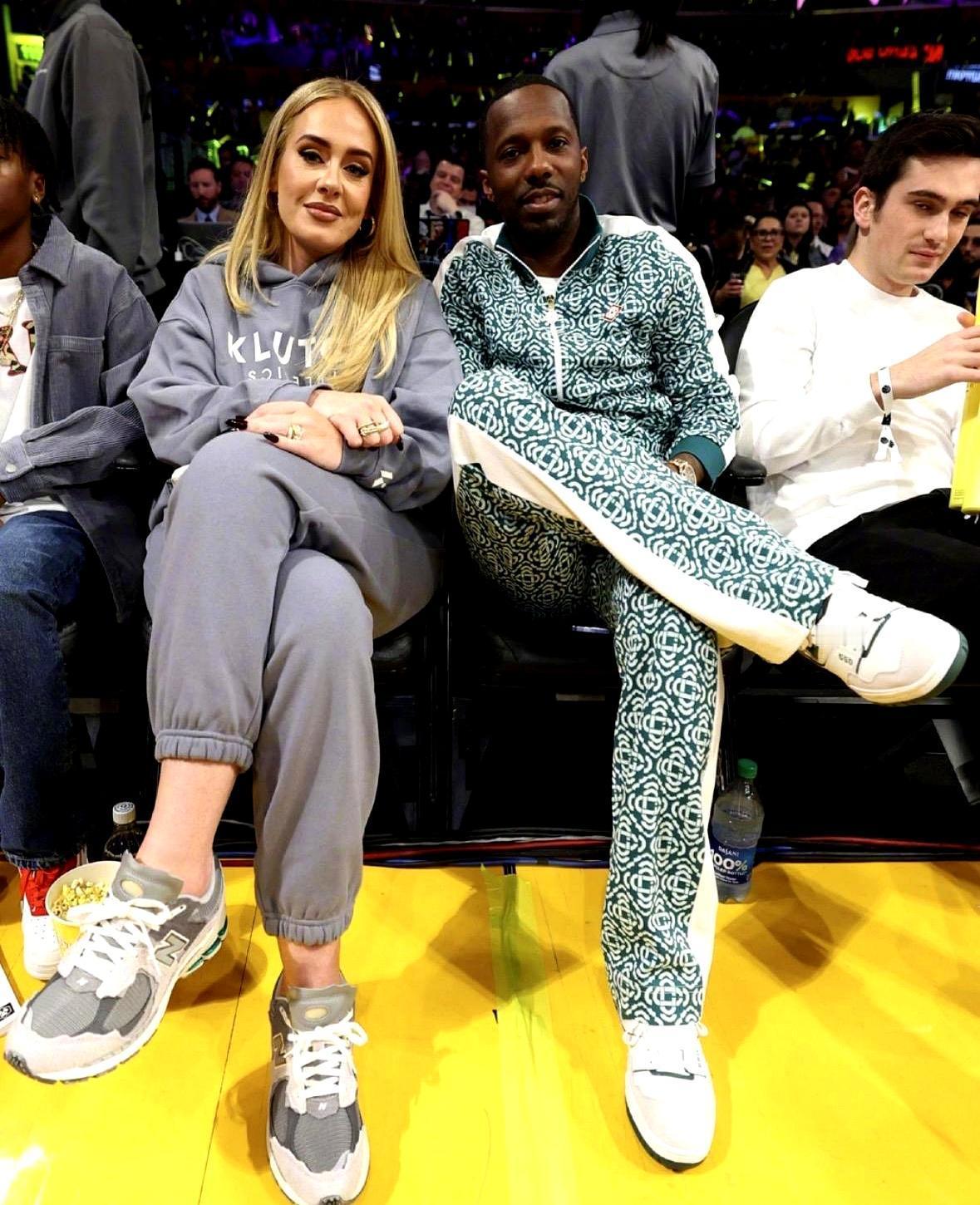 库明加板凳坐穿第30天经纪人富保罗一句话，勇士更衣室直接炸锅。他说：这孩子