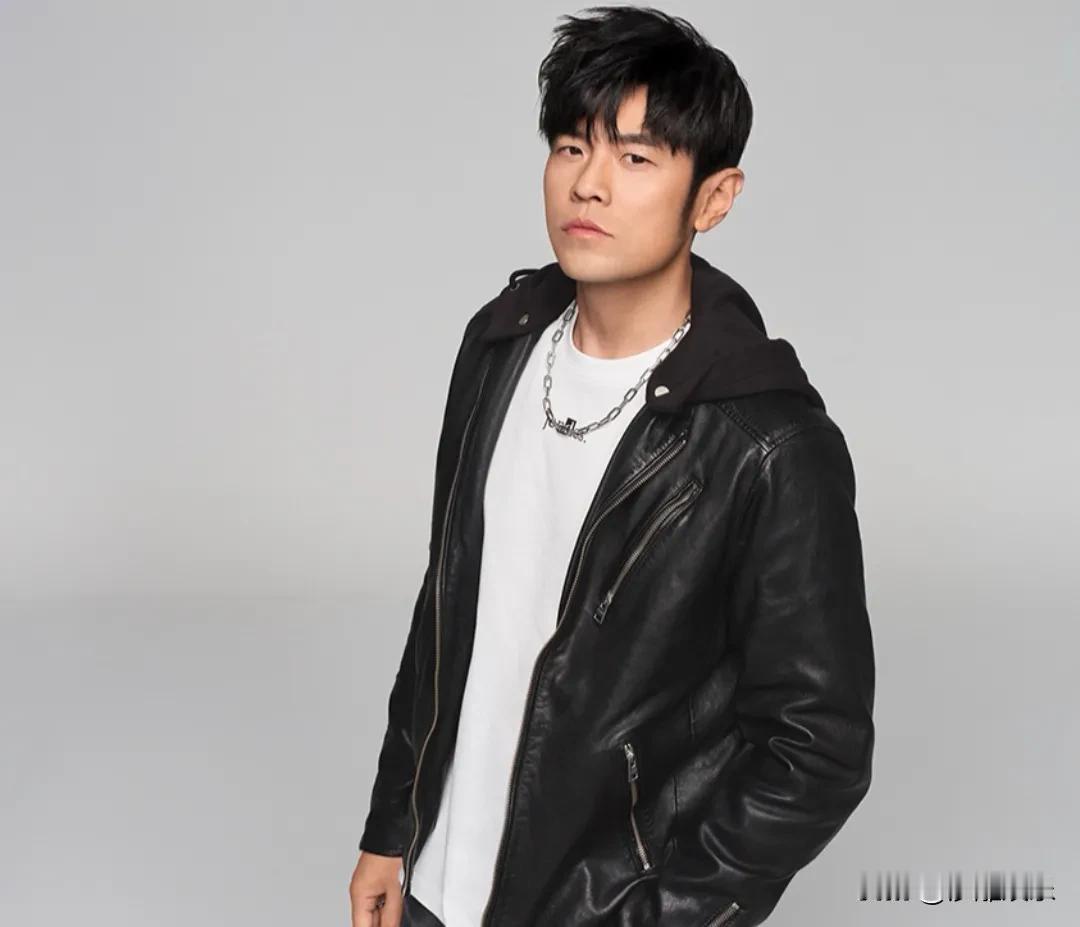 周杰伦两个女儿，正面照流出！6月15日，周杰伦新歌MV一出，热搜直接爆了！