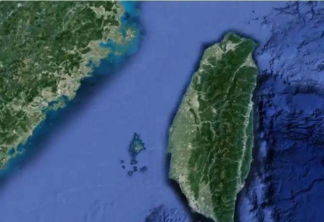 台湾东部海域被我海警，公务船实际控制后，台独心里肯定知道大势已去，只剩归途了。