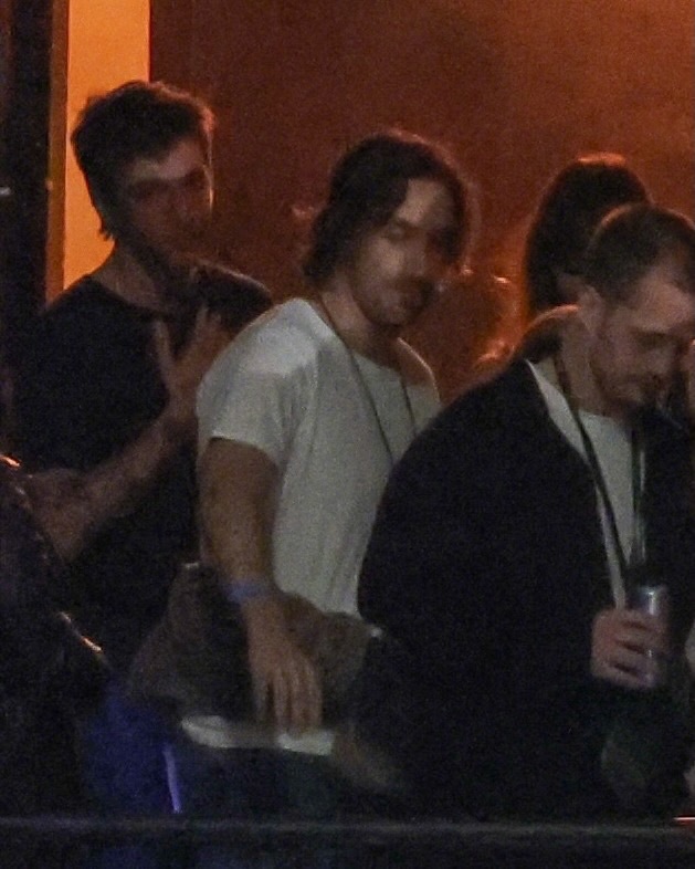 36岁的达妹DakotaJohnson与28岁的新男友RoleModel（