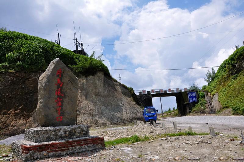 中国赚翻了，被侵占50年的国土，我国却不费一兵一卒给收回了。这是怎么回事呢？这