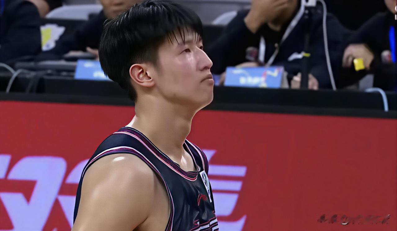 黄明依去吉林队、杨溢去宁波队，广东队在引援上，就没有什么好消息吗？这两人，杨
