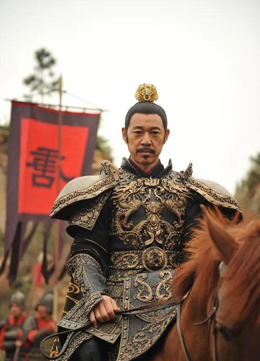 李世民在病重弥留之际，将战功赫赫的李勣贬官外地，并叮嘱太子李治，若李勣被贬官后拒