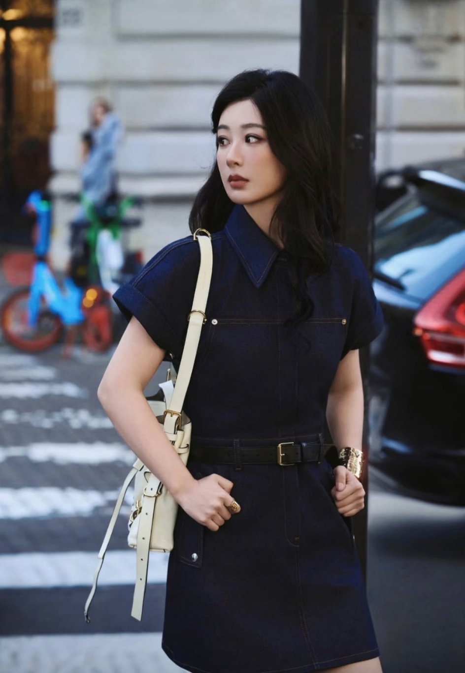 杨紫最新纪梵希大片和女网红同款鞋子​​​