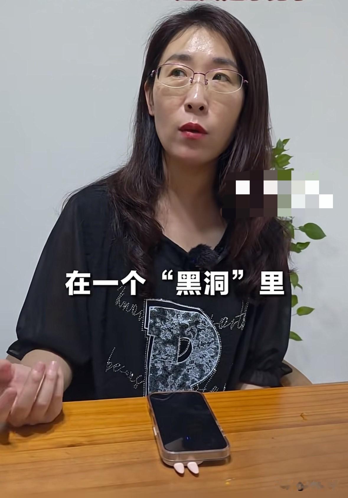 朱女士说刚开始找媒体就找了半个月，就没有人来关注，所有的人都会认为这只是一件家事