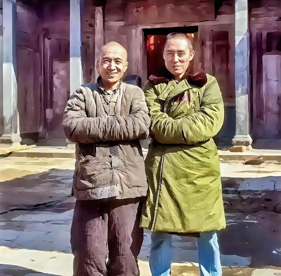 昨天张艺谋获奖感言里最狠的一句话，没人注意。他说：“感谢那些用表演逼疯我的演员