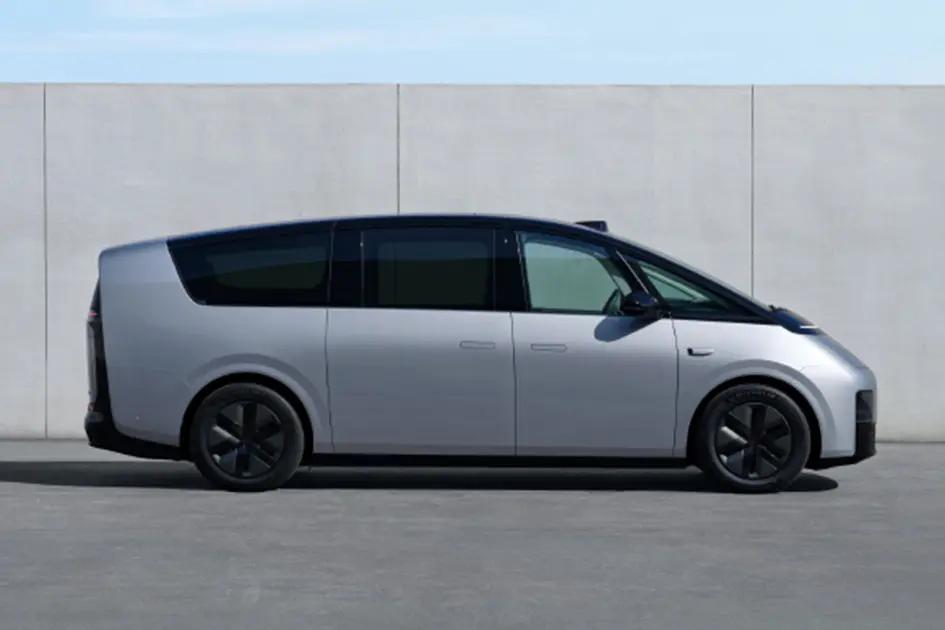 上海那台理想MEGA烧成空壳的视频，前些天刷爆全网时，多少车主心里咯噔一下：“几