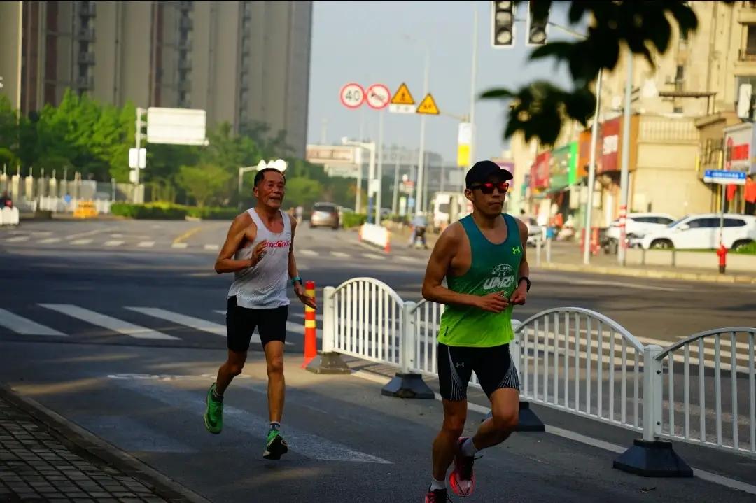 “跑3公里=给心脏做SPA？”——别被健身房忽悠了，心肺升级的真相在这里！