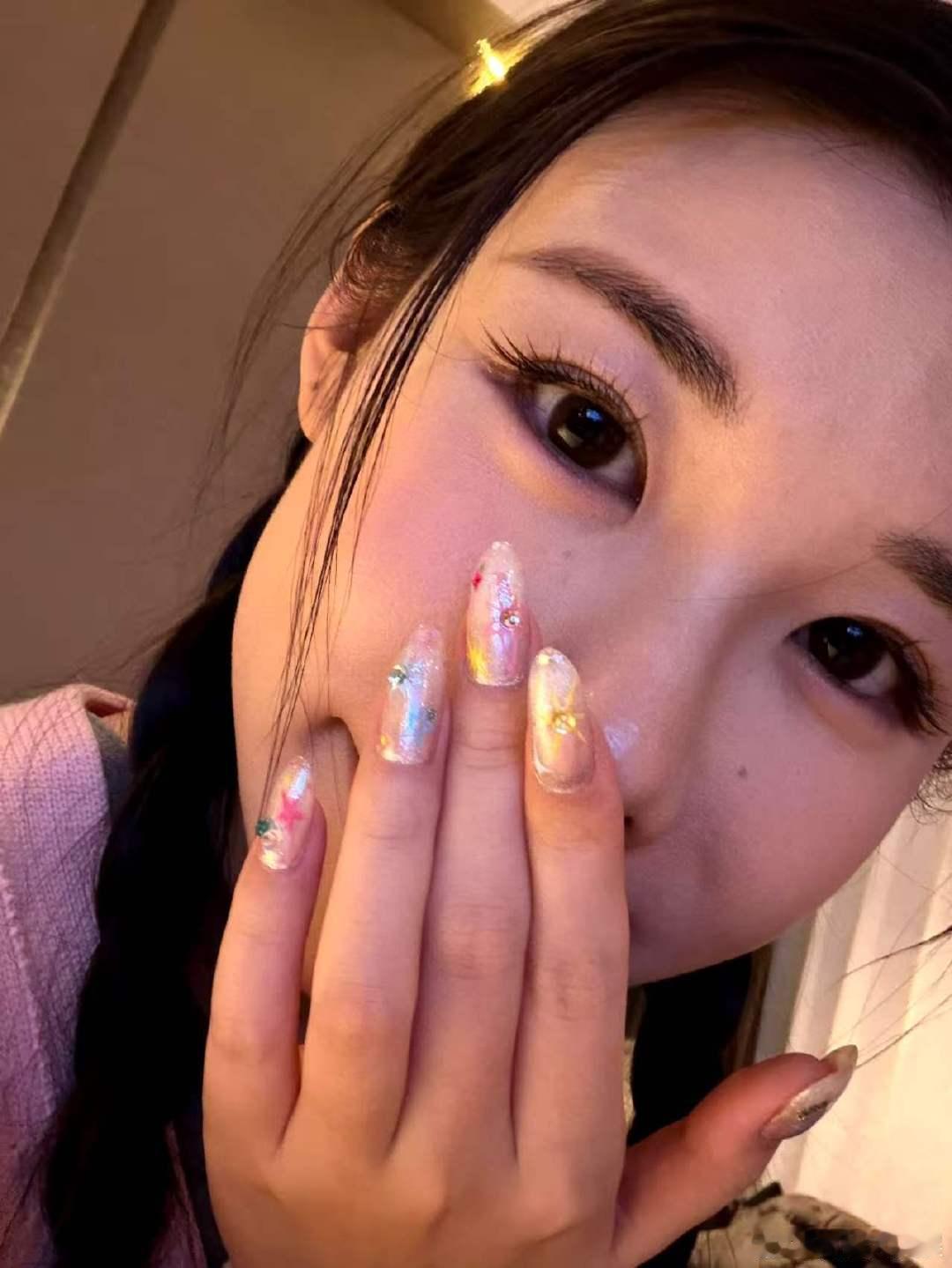 程十安改名姜乘澜回归新名字很好听，和你本人一样温柔又有力量，以后就叫你澜澜啦，