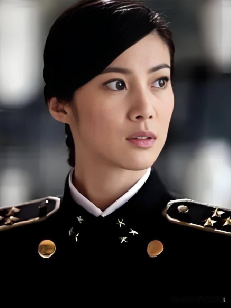 优秀漂亮善良灿烂，优雅性感恩遇见！太美啦棒棒王珂美女，百看不厌！
