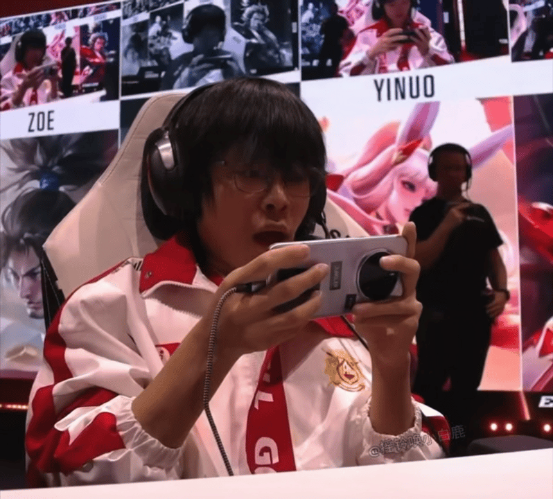 感觉这里有可能是拿下风龙那会儿的AG风龙团翻盘AG对战KSG王者荣耀电竞世俱杯总