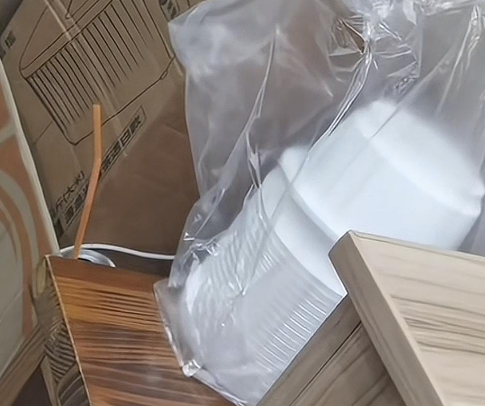 把客人吃过的二手面二次上桌，上海的这一家面馆可真的是让人开了眼！事情的起因是一