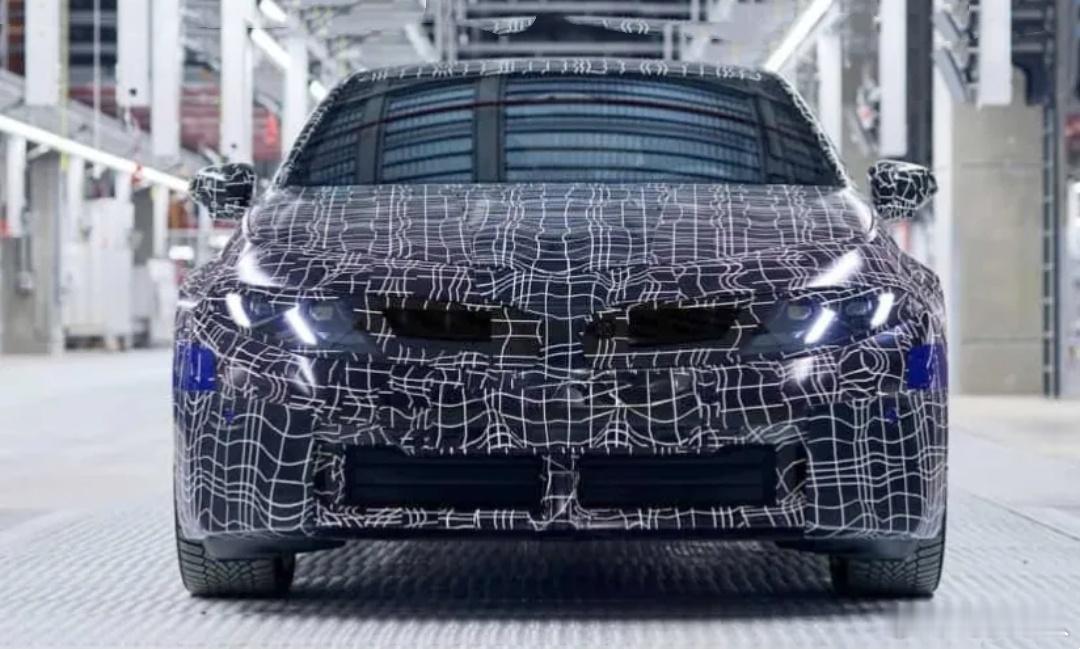 新世代纯电3系（NA0）已经进入预生产了，外观基本就这样了，这一代是基于宝马Ne