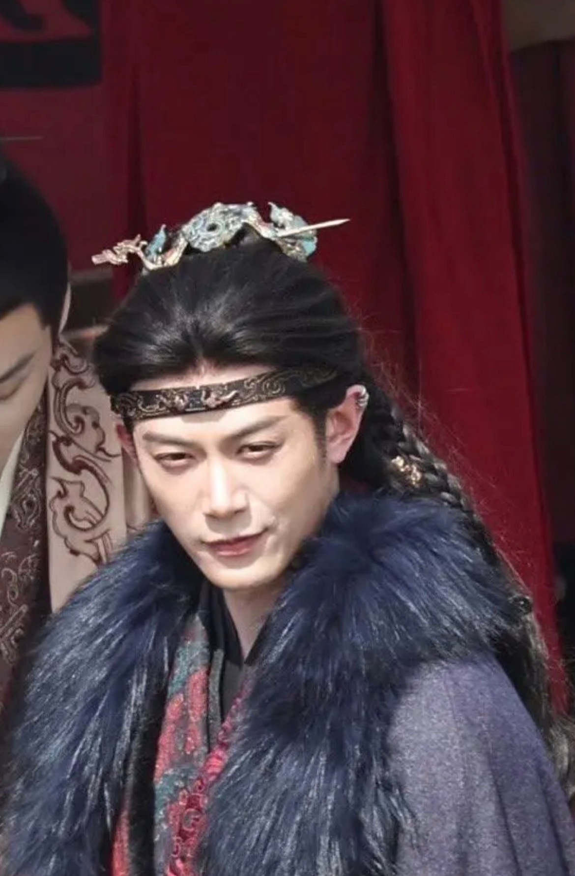 邓凯是不是被夸的太厉害了，真的有那么帅吗