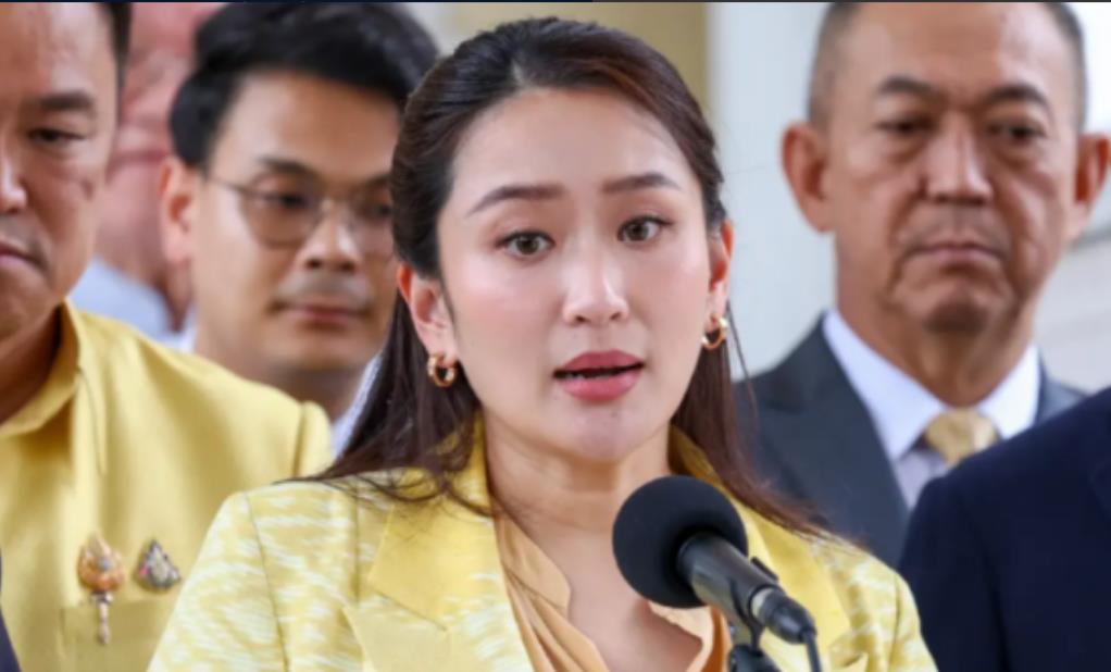 柬埔寨求锤得锤！先得罪了中国，后打泰国的脸，现在好了，中国啥也不做就看着，先让泰