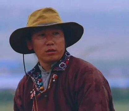 太难受了！今早起来刷到内蒙古博主敖其尔竟然去世了！年仅36岁！要难怪最近很少刷到