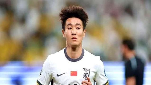 国足变阵赌平澳大利亚,541铁桶阵能否奏效,球迷心里没底