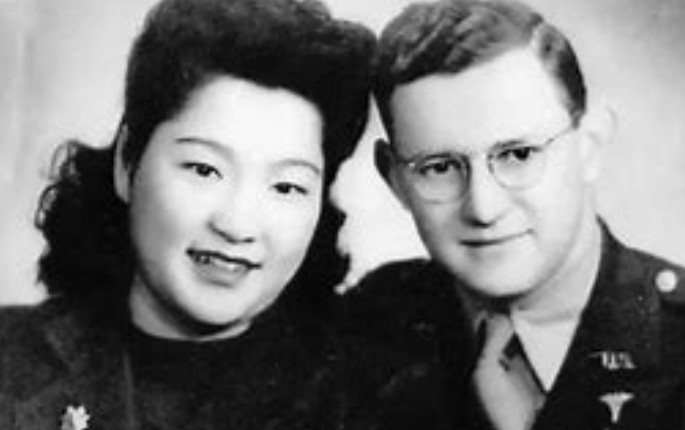 1942年，日军夜袭远征军野战医院，奸杀了3名女护士，次日一早，女护士方寿纯看到
