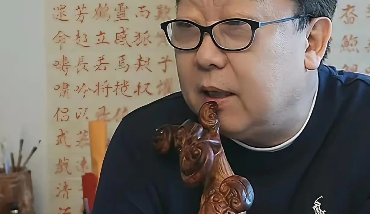著名相声大师郑健批评德云社：“你看看德云社那些玩意儿，你敢让你的女儿去听吗？”
