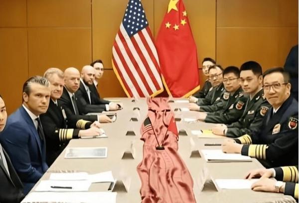 全程悄无声息！9月4日国防部悄悄放出一个重磅消息。在加拿大开会期间，咱们东部
