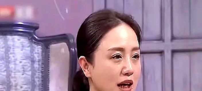 1997年朱媛媛和辛柏青恋爱后，还和李乃文走得很近，俩人经常你背我，我背你打打闹