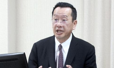 被列入“台独顽固清单”的台湾省“国防部长”顾立雄，竟然警告赖清德！这位祖籍江苏