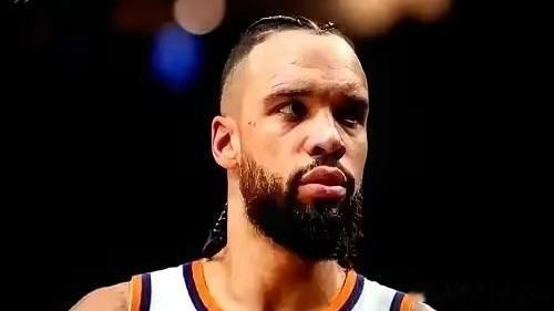 《赛前狠话放得有多响，赛后脸被打得就有多肿。狄龙这哥们儿，赛前叫嚣着要给对面王