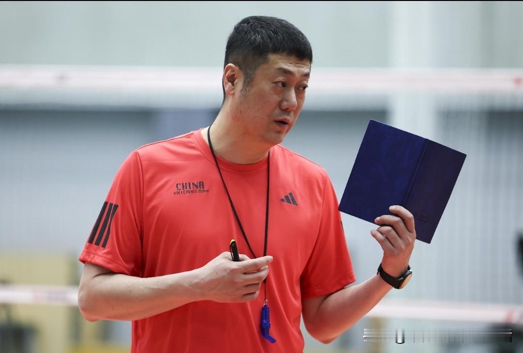 据说，由于中国男排在今年亚锦赛获第六名、亚运会获第四名，比上届亚运会中国男排亚军