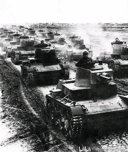 1939年德国能一个月拿下波兰，是靠兵力碾压？其实根本不是，闪电战这套全新的战术