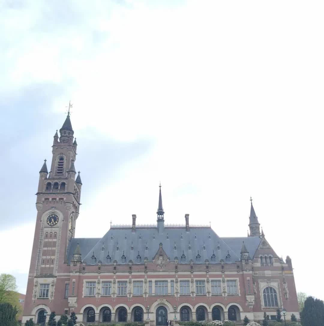 这次普京去阿拉斯加可否被扣送给海牙国际刑事法院？答案是不可能。一是俄罗斯己经退出