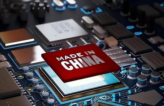 比芯片断供更可怕！中国物理博士尹志尧曾经公开指出：“在半导体领域我们和欧美国家的