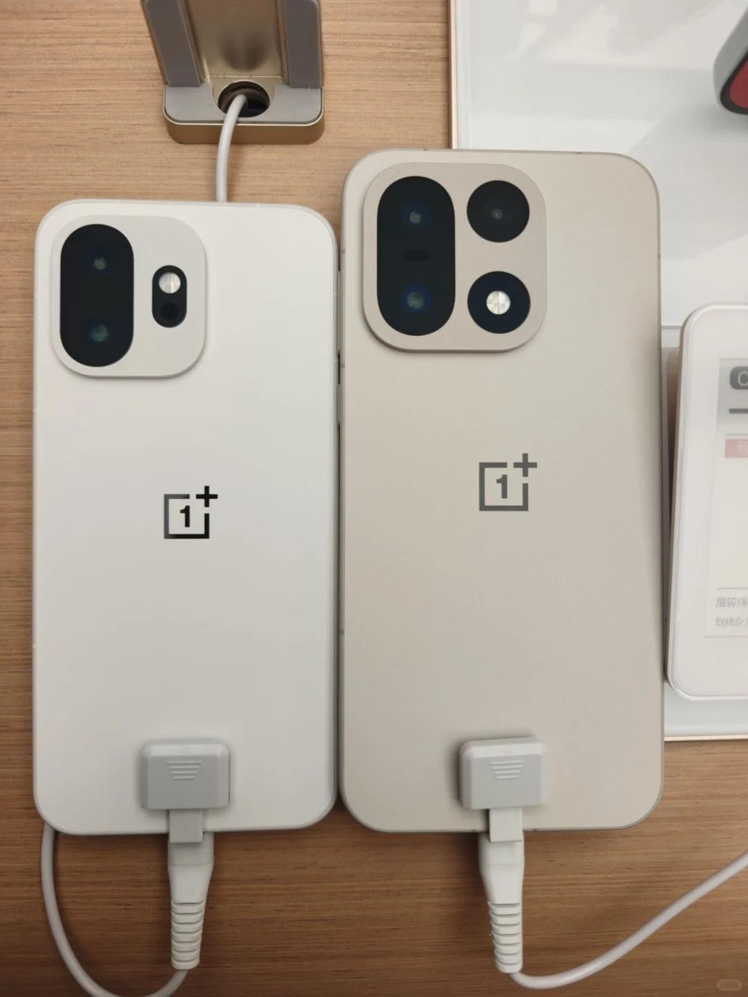 15T手感很绝！会跟一加15一样涨500吗？刚去店里摸了一加15T的真机，白巧