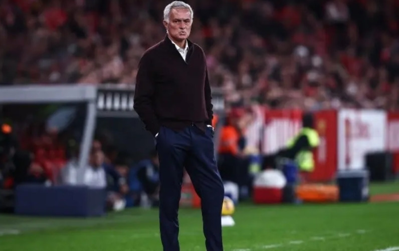 穆里尼奥说到做到！穆里尼奥的本菲卡在欧冠联赛2比0击败阿贾克斯，终于走出了欧冠