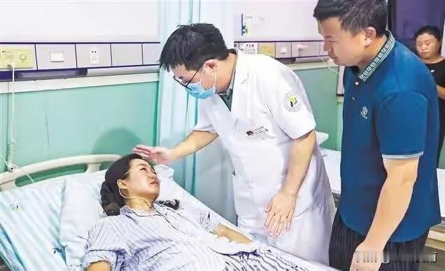 彭水县山体崩塌，提前预警转移群众的网格员找到了，他们一共四个人，其中一位在转移过