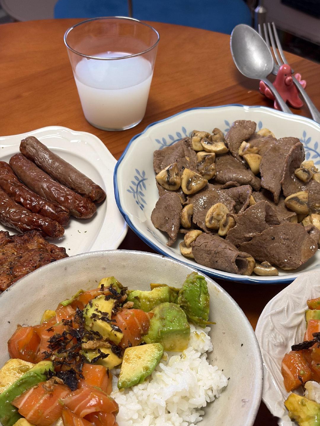 从日本吃惯了简单干净的和牛和海鲜回来，真的不想再吃奇奇怪怪的预制菜，于是开始了自己做…​