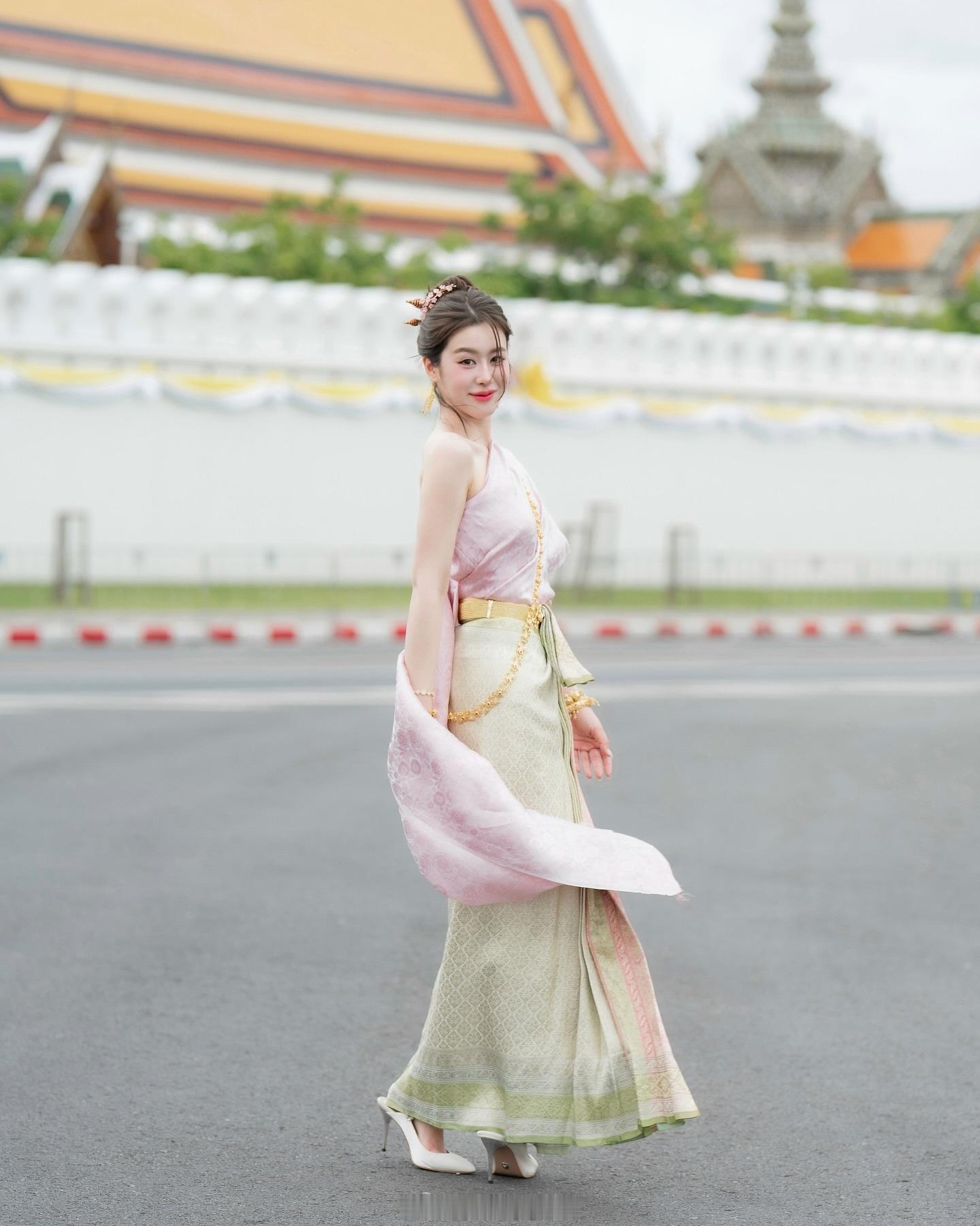 BamSaraleeBamSaralee｜IG动态🥂肤白貌美💗💗💗cr