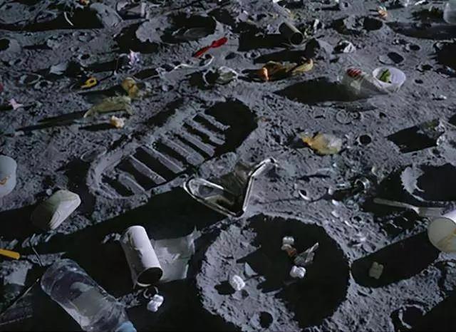 明明只有12人去过，月球却有180余吨人类垃圾，都是宇航员扔的？看到这个数