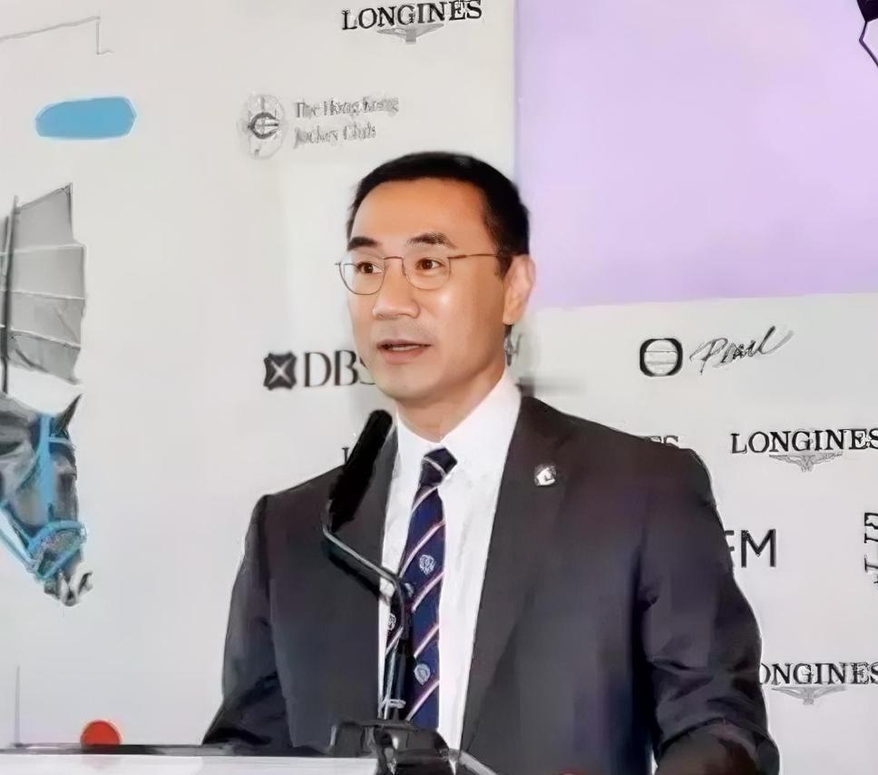 原以为霍家基金3000万港元够多了没想到李嘉诚基金捐了8000万港元但是他们