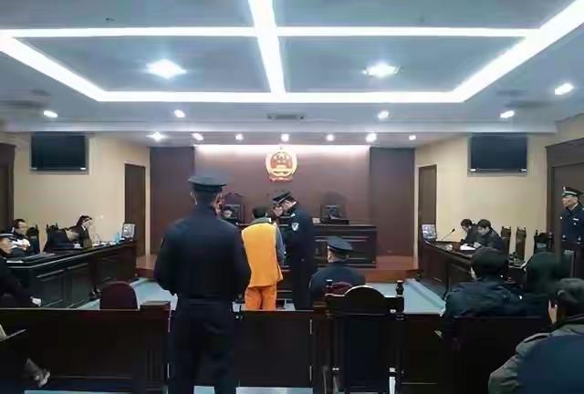 内蒙古阿拉善左旗一名张姓犯罪分子1月26日被判处死刑立即枪决，真的是大快人心，这